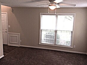 118 Leacroft Way in Durham, NC - Building Photo - Building Photo