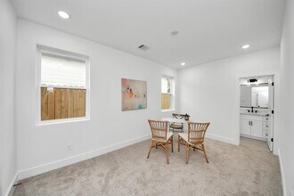 1214 English St in Houston, TX - Building Photo - Building Photo