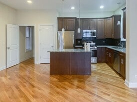 2334 N Greenview Ave, Unit 1D in Chicago, IL - Building Photo