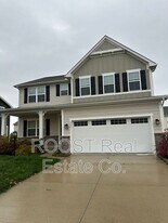 380 Crownover Way in Lewis Center, OH - Building Photo