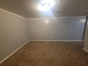 1473 Mt Rainier Dr in Lexington, KY - Building Photo - Building Photo