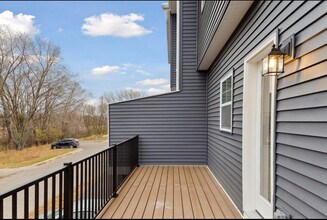 9087 Lexington Ave N in Circle Pines, MN - Building Photo - Building Photo