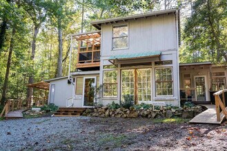 1939 Crawford Dairy Rd in Chapel Hill, NC - Building Photo - Building Photo