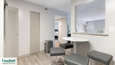 6200 Rime Village Dr NW, Unit 2-101.1408974 in Huntsville, AL - Building Photo - Building Photo