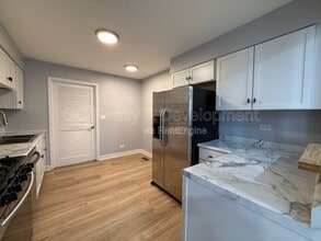 1227 Ranchview Ct in Buffalo Grove, IL - Building Photo - Building Photo