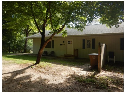 property at 824 Elizabeth Ave