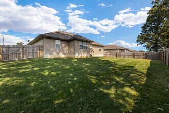 1194 S Calabria Ave in Republic, MO - Building Photo - Building Photo