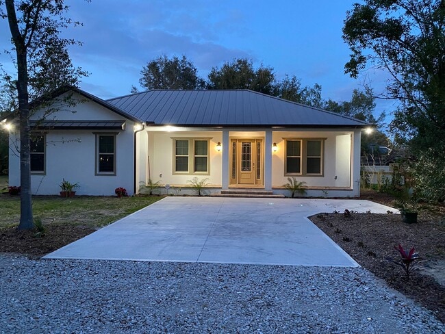 921 Foxfire Trail in Oviedo, FL - Building Photo - Building Photo