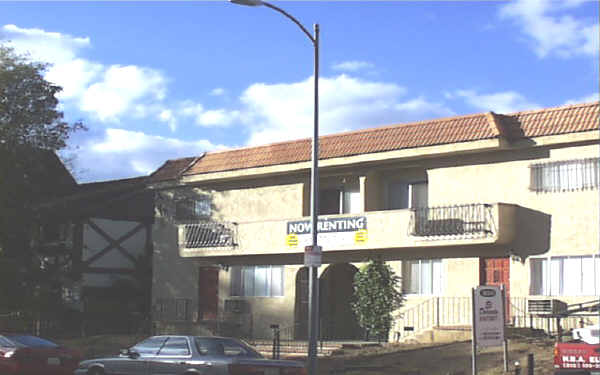 Prairie Palms in Northridge, CA - Building Photo - Building Photo