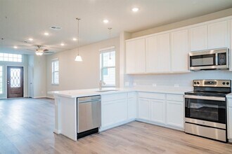 3225 Starflower in Canyon Lake, TX - Building Photo - Building Photo