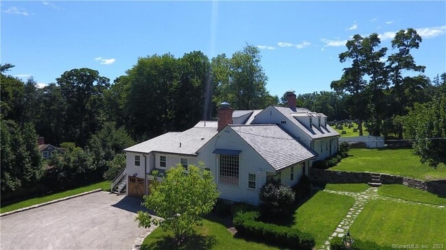 property at 96 Kings Hwy N