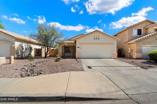 3939 W Buckskin Trail in Phoenix, AZ - Building Photo - Building Photo