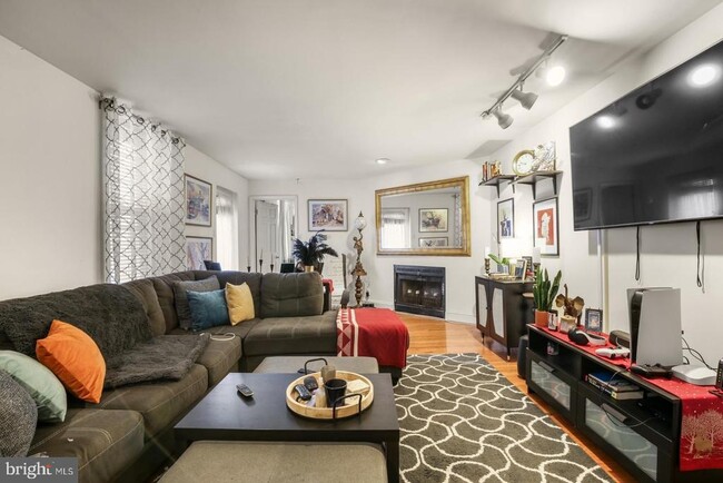 property at 1720 Wallace St