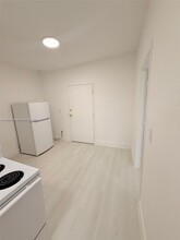 871 SW 3rd St in Miami, FL - Building Photo - Building Photo