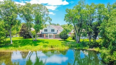 4485 Turnberry Pl in Niceville, FL - Foto de edificio - Building Photo