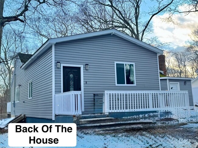 property at 4 Ashton Rd