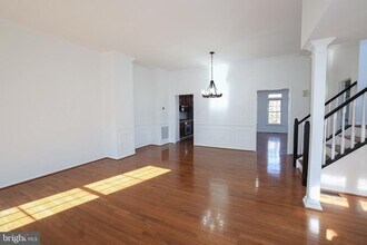 47699 Whirlpool Square in Sterling, VA - Building Photo - Building Photo