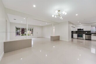 12885 Griffing Blvd in North Miami, FL - Building Photo - Building Photo