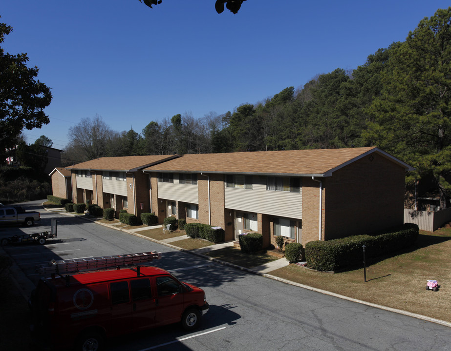 Buford Towne Apartments in Atlanta, GA - Foto de edificio