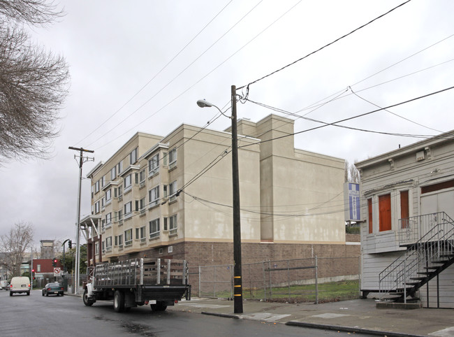 Geraldine Johnson Manor in San Francisco, CA - Building Photo - Building Photo