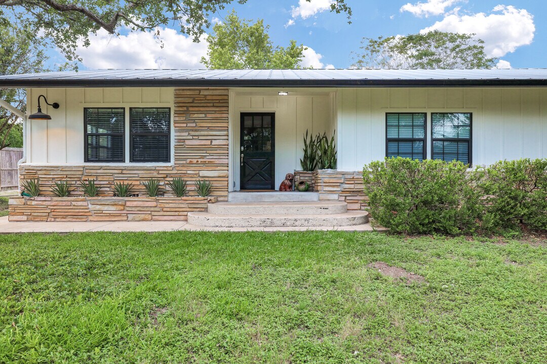 6 Hill View Ln in Boerne, TX - Foto de edificio