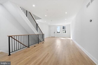 222 Hermitage St in Philadelphia, PA - Building Photo - Building Photo