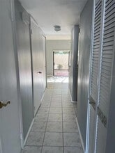 5812 Windhover Dr in Orlando, FL - Building Photo - Building Photo
