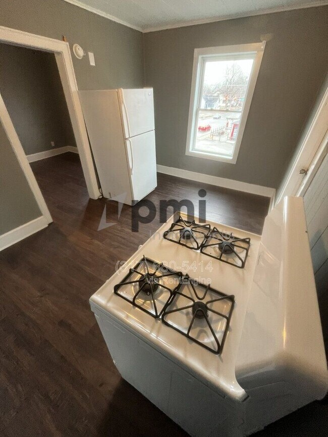 215 Madison Ave in Anderson, IN - Building Photo - Building Photo