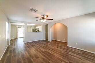 11817 W Corrine Dr in El Mirage, AZ - Building Photo - Building Photo