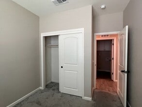 4732 W Flagstaff Ave in Visalia, CA - Building Photo - Building Photo
