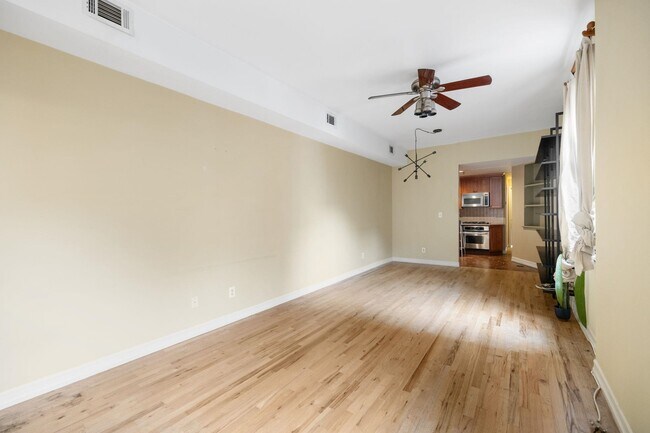 343 Varick St in Jersey City, NJ - Building Photo - Building Photo