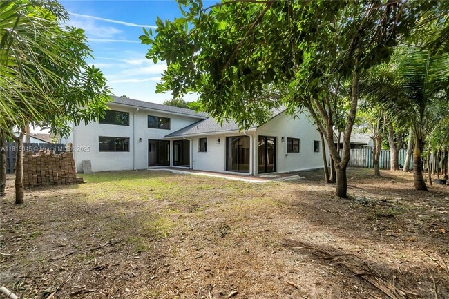 7151 NW 45th Ct in Lauderhill, FL - Building Photo - Building Photo