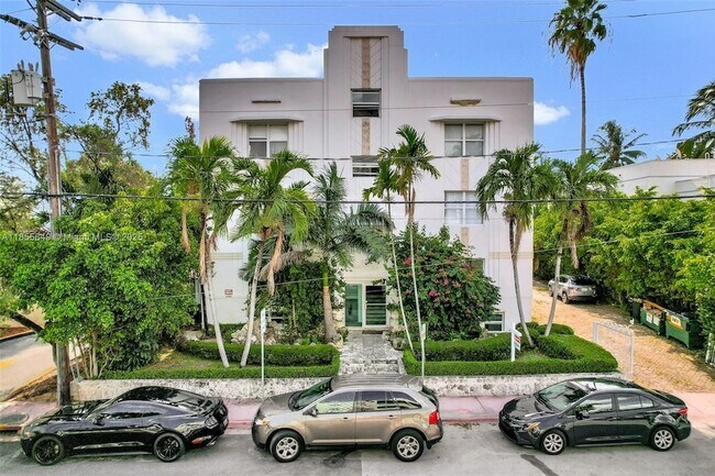4035 Meridian Ave, Unit 202 in Miami Beach, FL - Foto de edificio - Building Photo