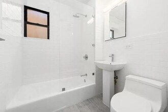 211 E 3rd St in New York, NY - Building Photo - Building Photo