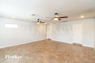 1520 W Bentley St in Mesa, AZ - Building Photo - Building Photo