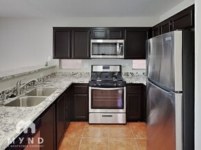 1527 Cane Hill Dr in Las Vegas, NV - Building Photo - Building Photo
