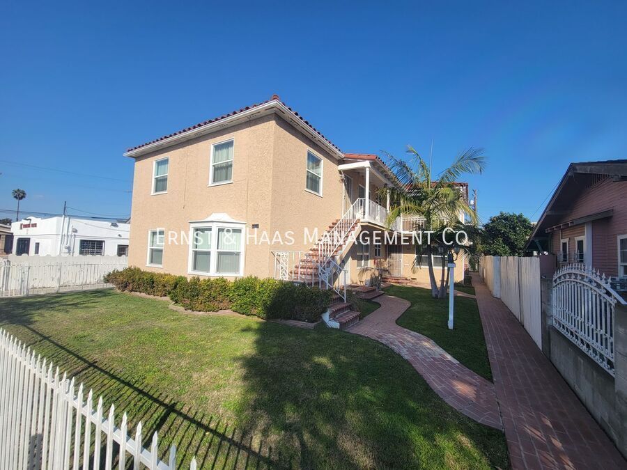 924 Gardenia Ave in Long Beach, CA - Building Photo