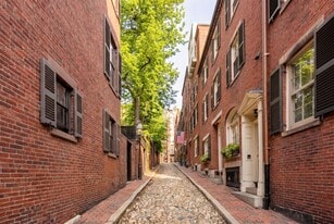 7 Acorn St in Boston, MA - Building Photo