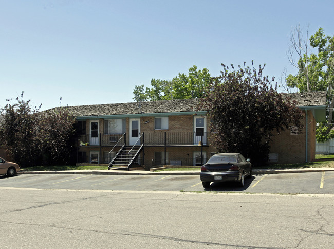 3013 Denver St in Evans, CO - Foto de edificio - Building Photo