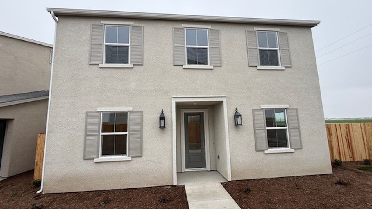 4501 Stine Rd in Bakersfield, CA - Building Photo