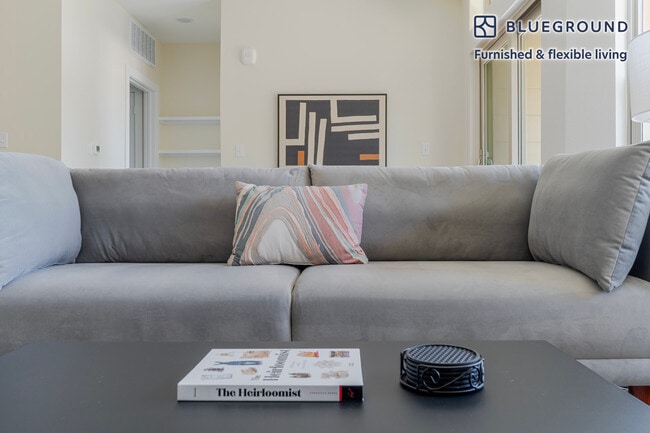 1501 W Howard Ln in Austin, TX - Building Photo - Building Photo