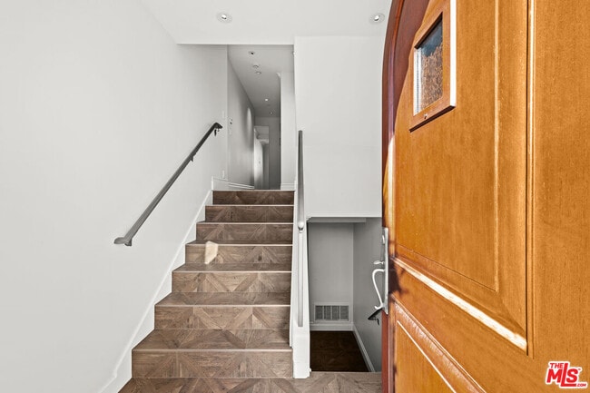 201c Avenue A in Redondo Beach, CA - Building Photo - Building Photo