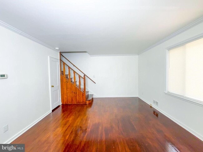 12040 Valleywood Dr in Silver Spring, MD - Building Photo - Building Photo