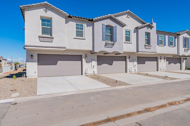 4042 E Amoroso Dr in Gilbert, AZ - Foto de edificio - Building Photo