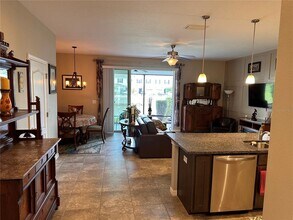 6434 Baytown Dr in Sarasota, FL - Building Photo - Building Photo