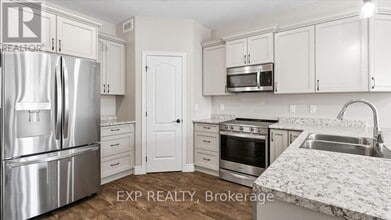 3 Farmington Cres in Belleville, ON - Building Photo - Building Photo