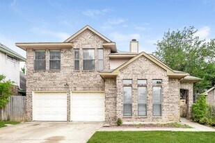 837 Foxridge Dr in Arlington, TX - Building Photo