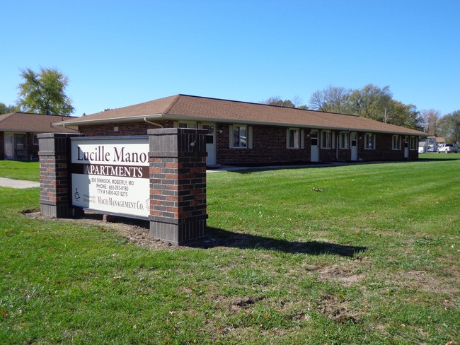 Lucille Manor in Moberly, MO - Building Photo - Building Photo