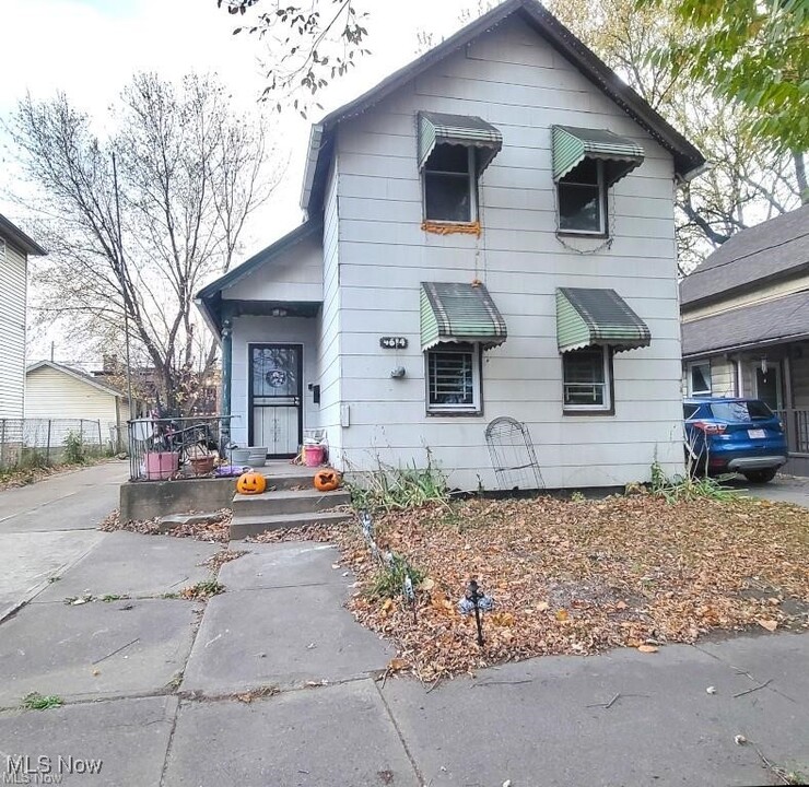 4614 Lester Ave in Cleveland, OH - Building Photo