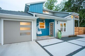 6613 Woodrow Ave in Austin, TX - Building Photo - Building Photo